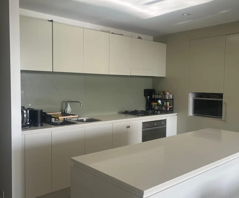 $550, Flatshare, 3 bathrooms, Coogee NSW 2034