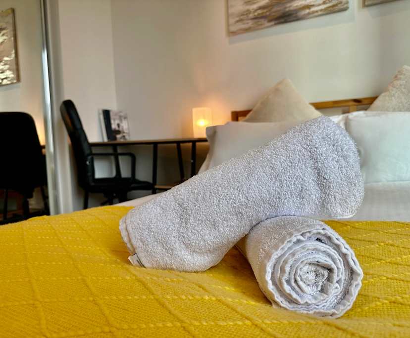 $520, Homestay, 2 rooms, Melbourne VIC 3000, Melbourne VIC 3000