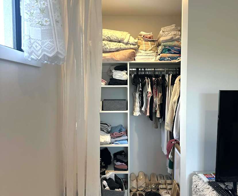 Unfurnished room in a share house