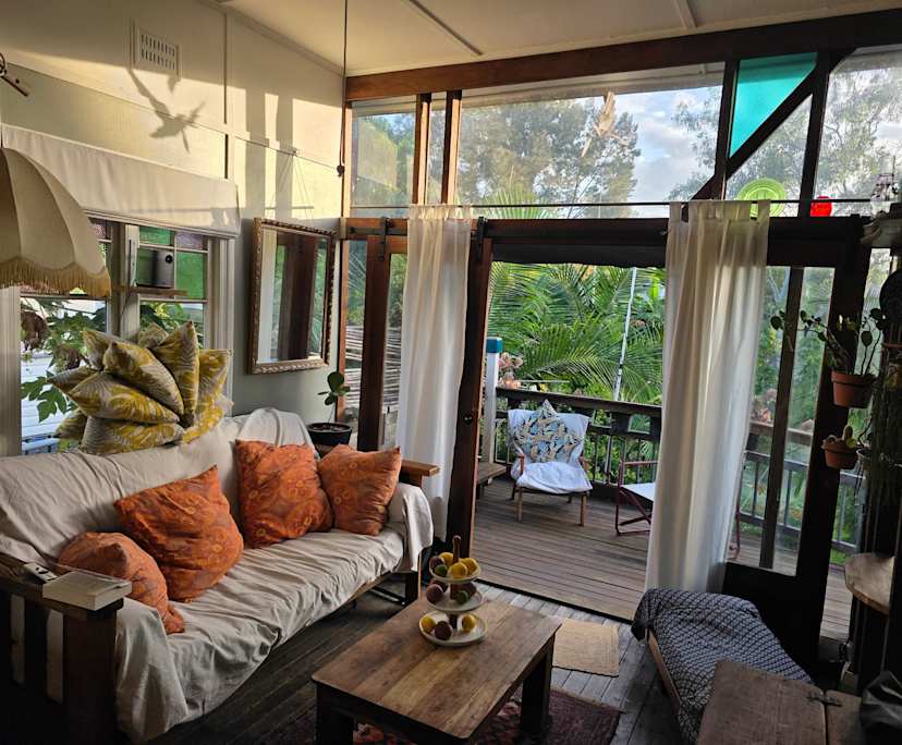 Furnished room in a share house