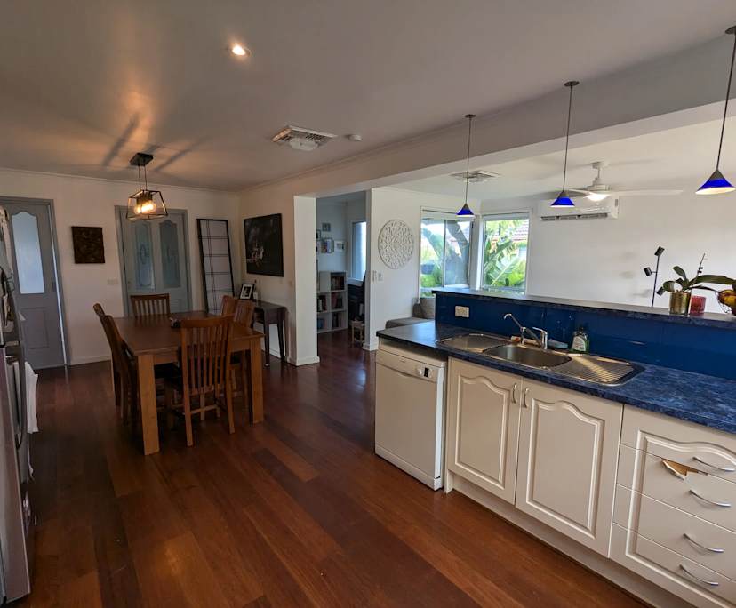$390, Share-house, 3 bathrooms, Sunshine West VIC 3020