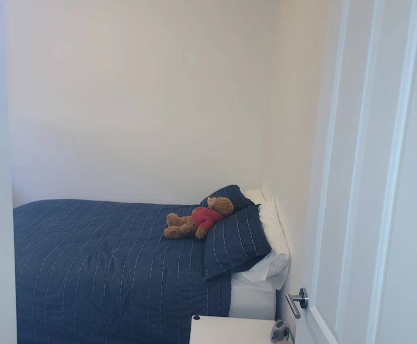 Furnished room with own bathroom
