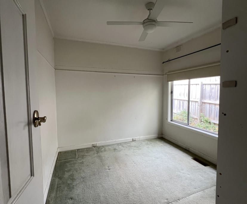 Unfurnished room in a share house