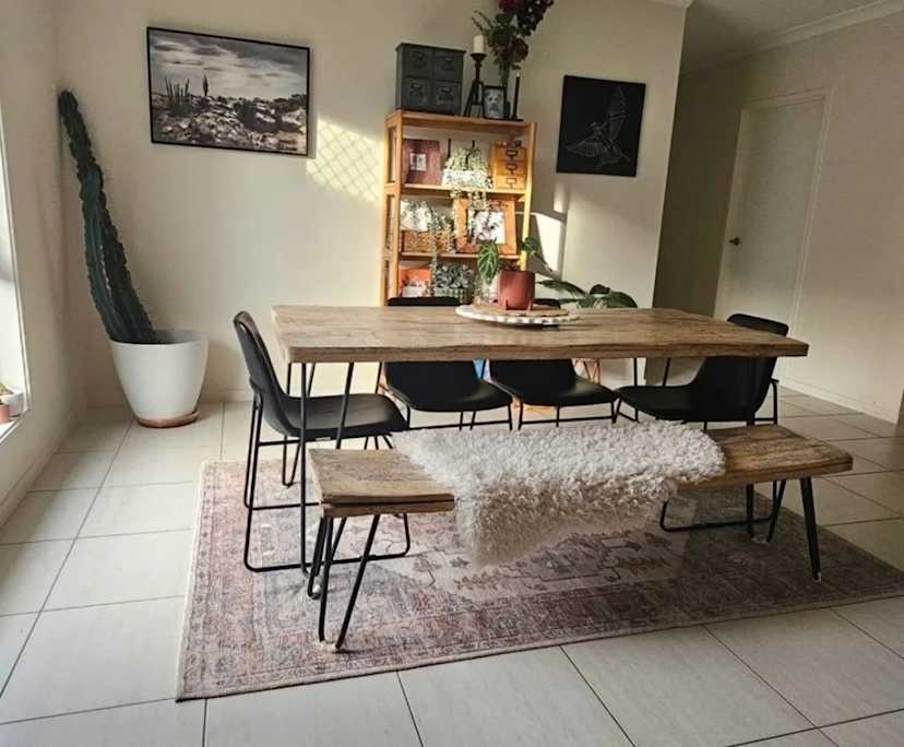 $250, Share-house, 4 bathrooms, Little Mountain QLD 4551