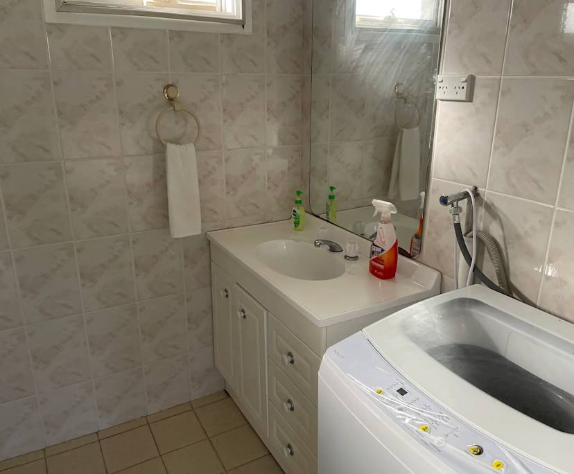 Furnished room granny flat for rent