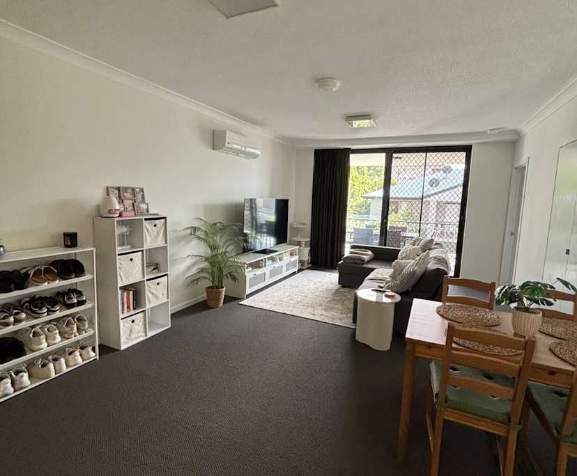 Unfurnished room with own bathroom