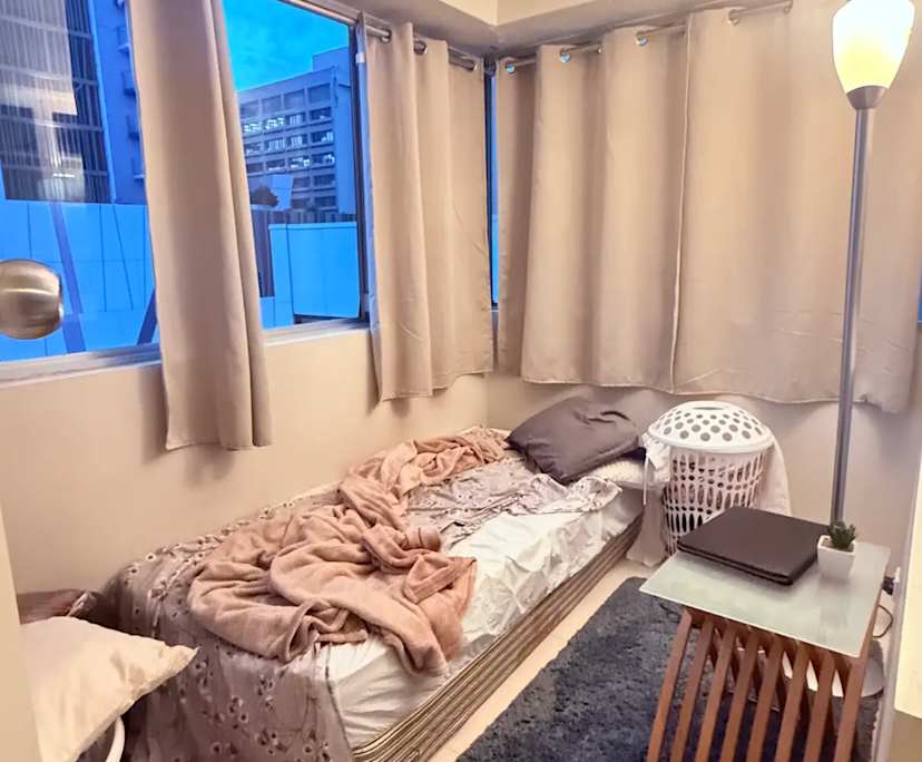 Furnished room in a flatshare