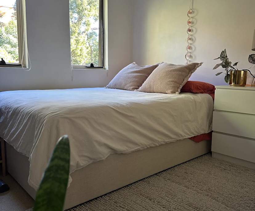 Furnished room studio flat for rent
