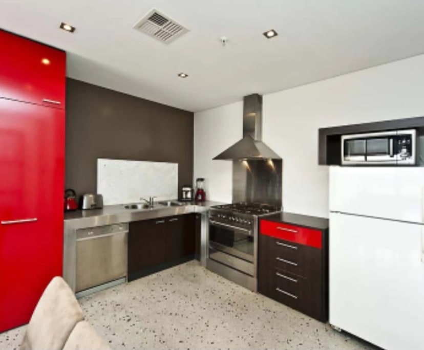 Furnished room in a flatshare