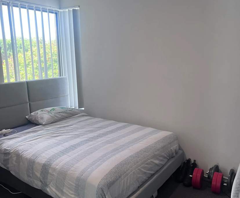 Unfurnished room in a share house