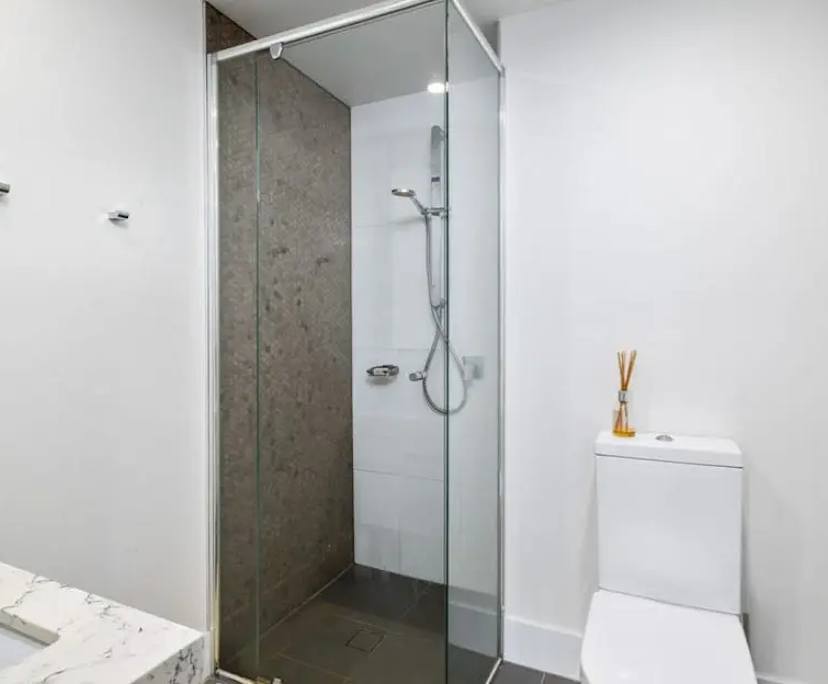 Room with ensuite in a flatshare