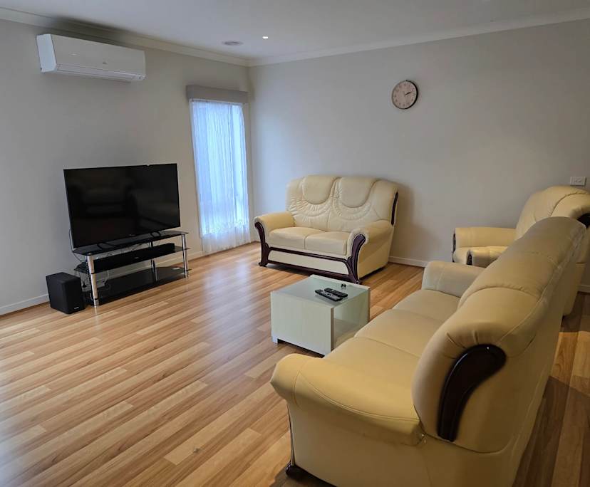 $175, Share-house, 4 bathrooms, Clyde North VIC 3978