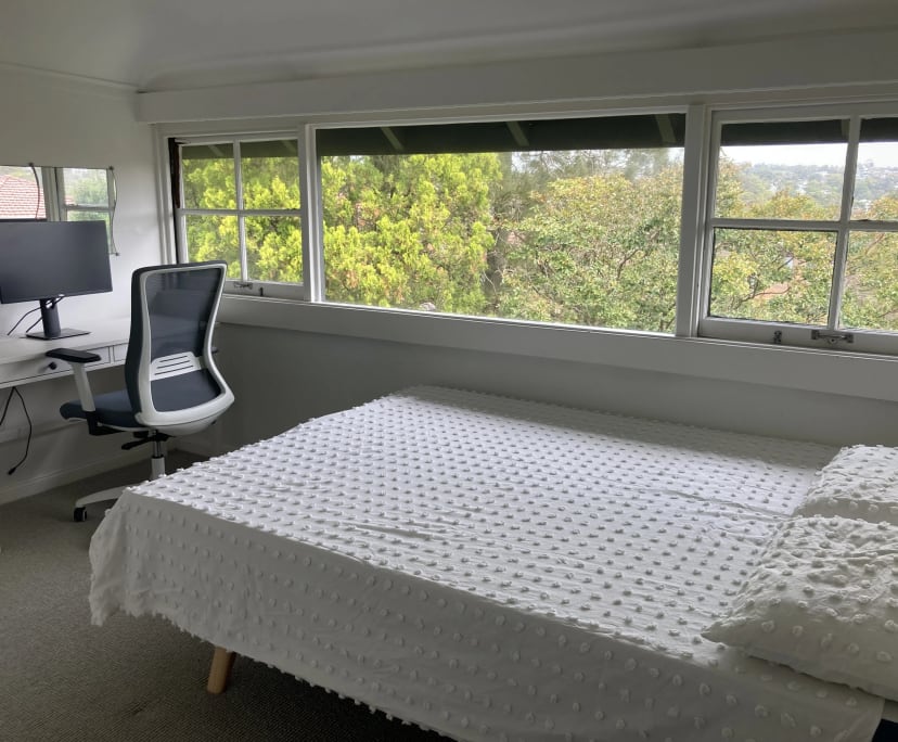 Furnished room in a share house