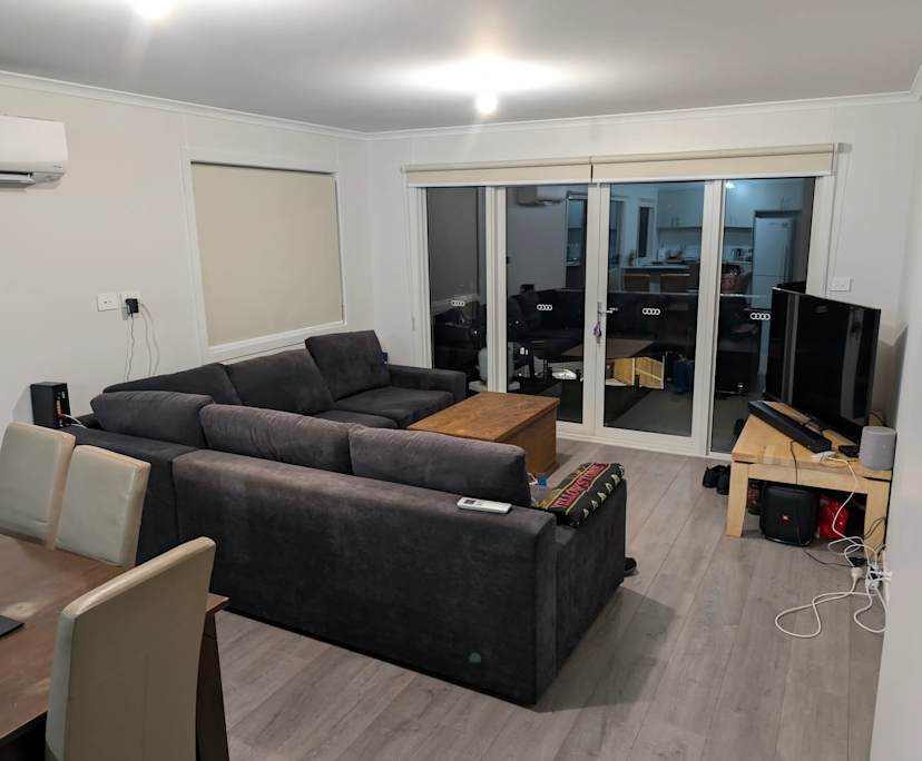 $300, Share-house, 3 bathrooms, Kingston Beach TAS 7050