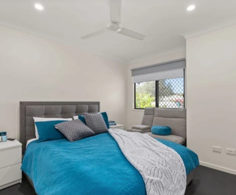 Room in a share house
