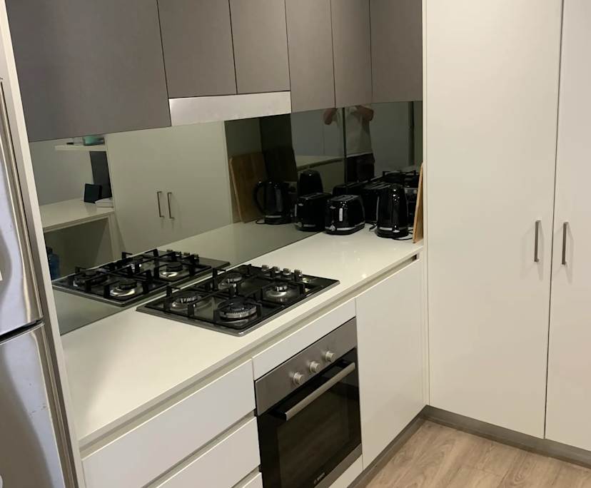 Furnished room with ensuite in a flatshare