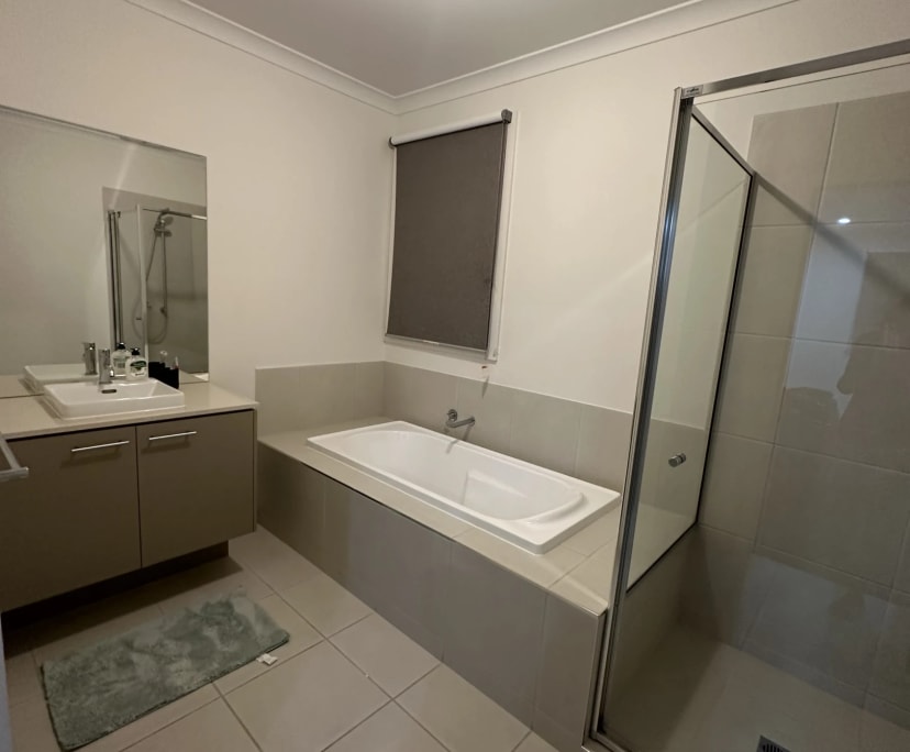 Unfurnished room in a share house