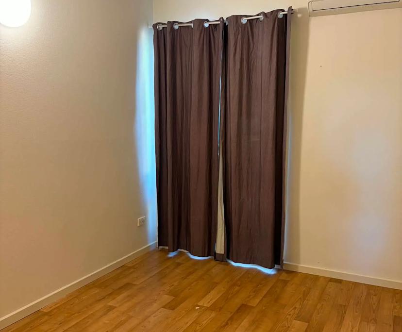 Unfurnished room in a share house