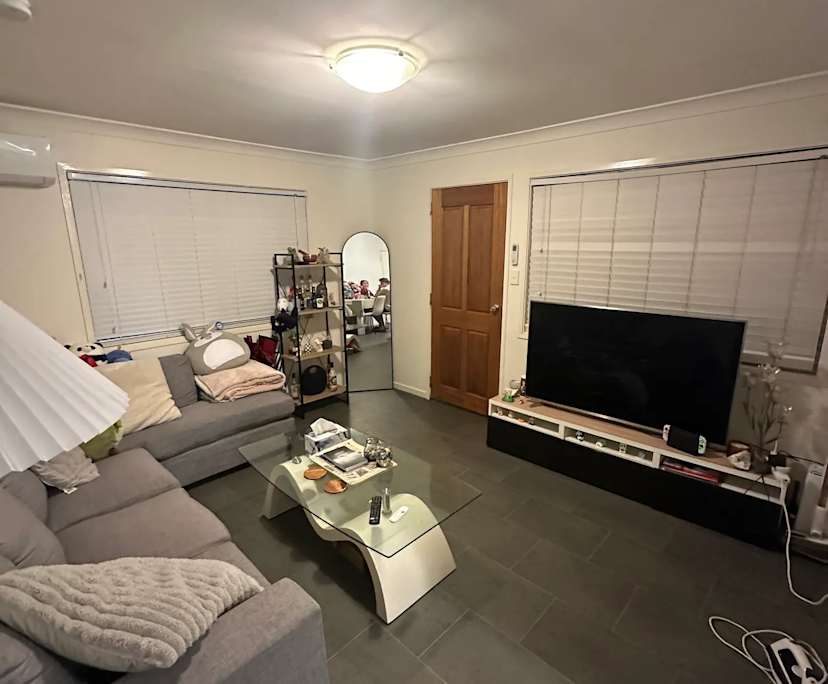 Unfurnished room in a share house