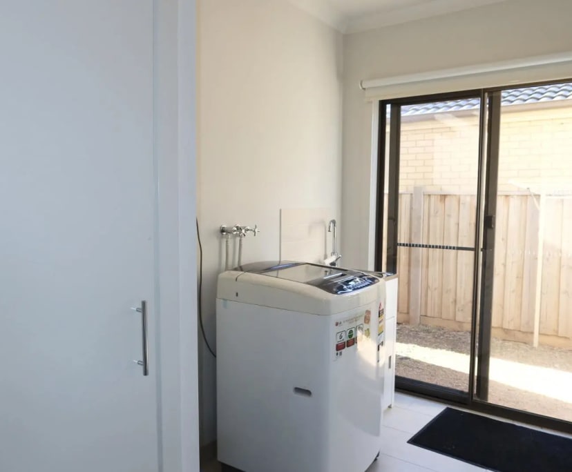 $220, Share-house, 5 bathrooms, Point Cook VIC 3030
