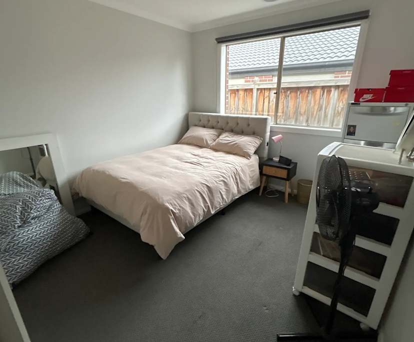Unfurnished room in a share house