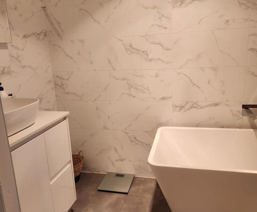 $300, Homestay, 3 bathrooms, Ruse NSW 2560