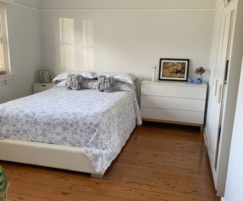 Furnished room in a share house