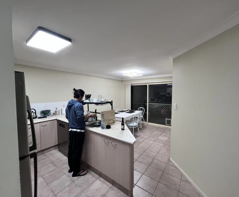Room in a share house