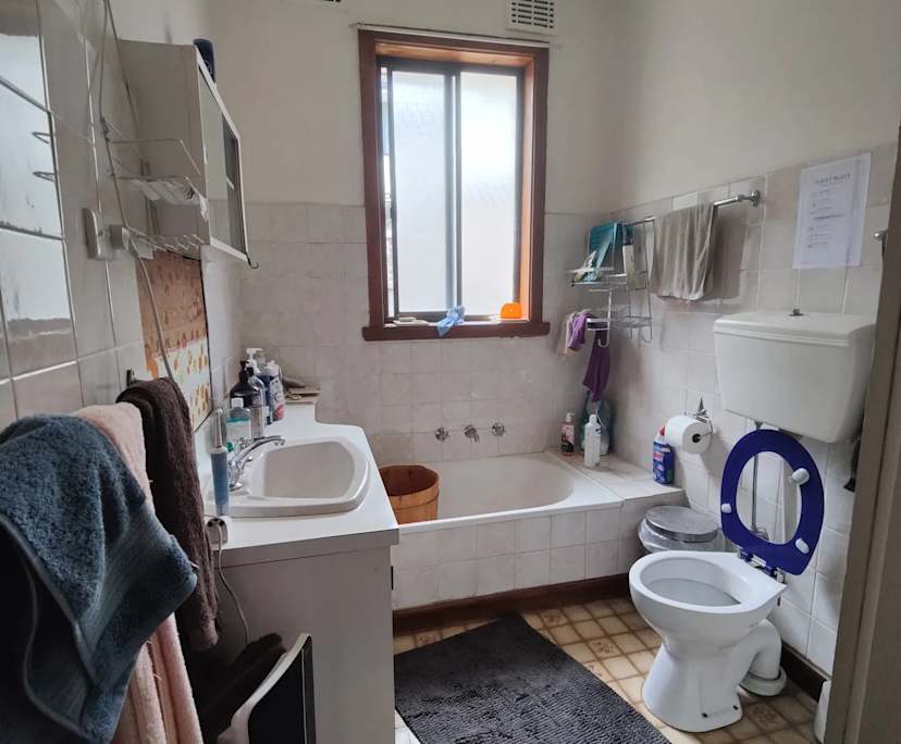 $300, Share-house, 4 bathrooms, Box Hill VIC 3128