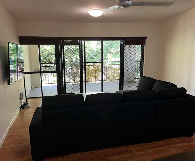 $300, Flatshare, 3 bathrooms, Cairns North QLD 4870
