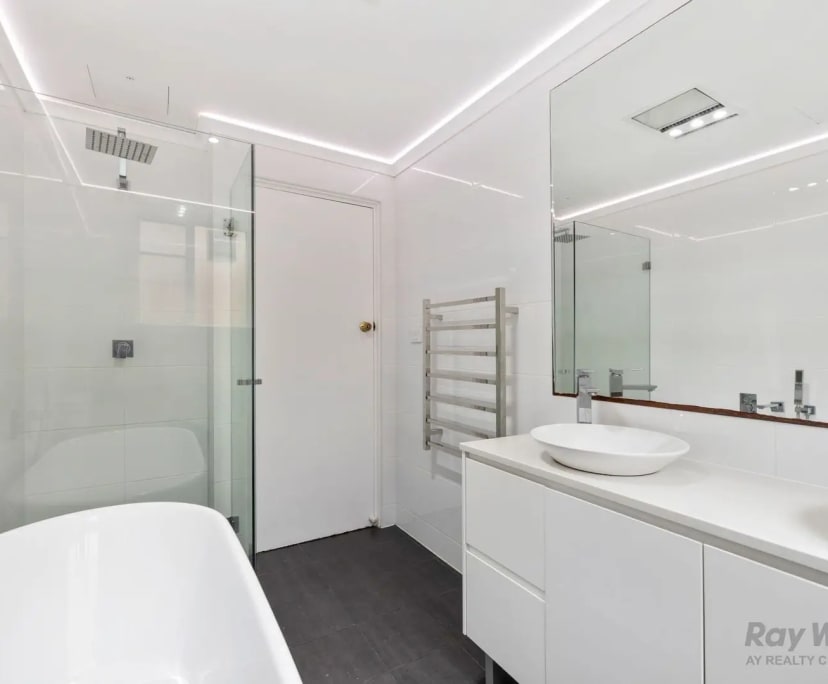 $375, Flatshare, 3 bathrooms, Chatswood NSW 2067