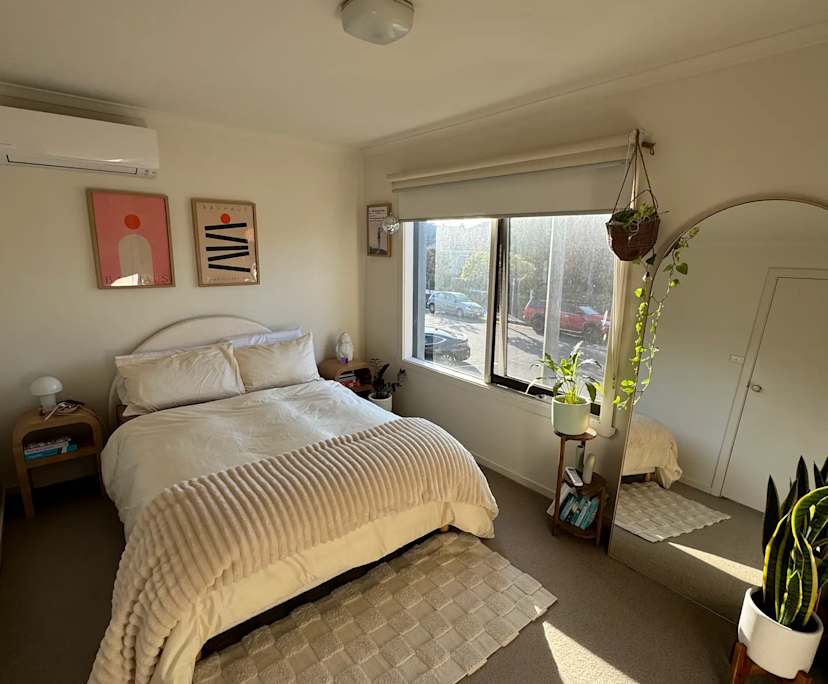 propertyImage