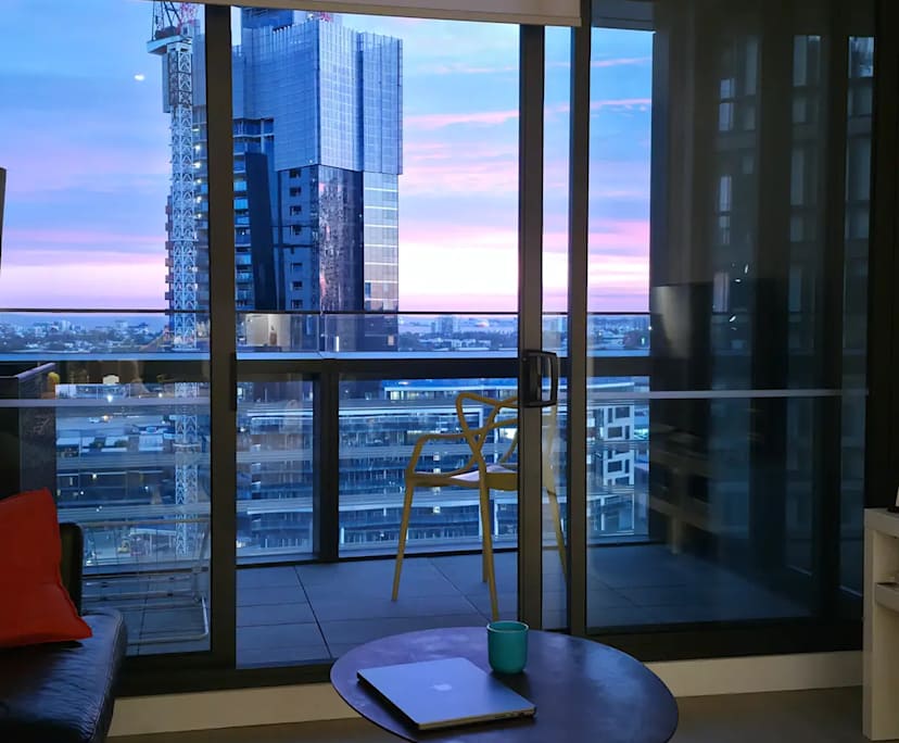 Furnished room in a flatshare