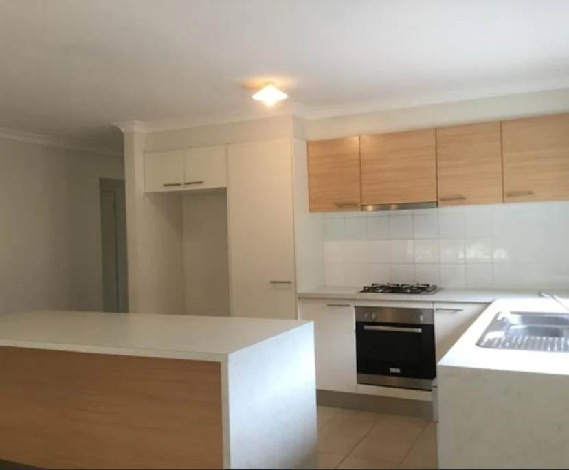 Unfurnished room in a share house