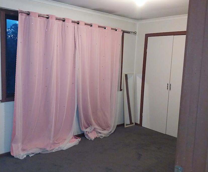 Unfurnished room in a share house