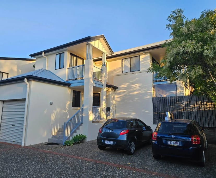 Whole property with 3 rooms for rent