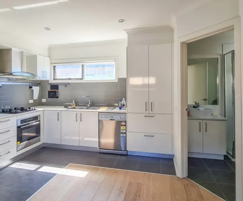Furnished room with own bathroom