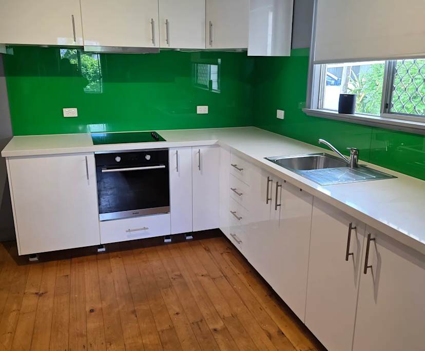 $310, Share-house, 3 bathrooms, Silkstone QLD 4304