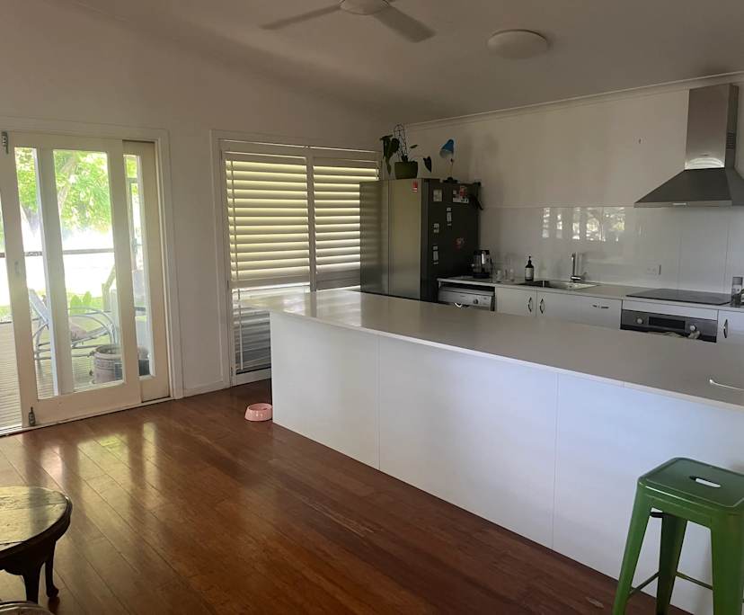 $290, Share-house, 3 bathrooms, Yeerongpilly QLD 4105