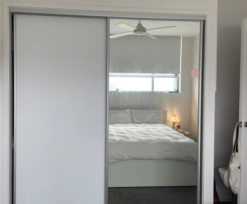 Unfurnished room in a flatshare