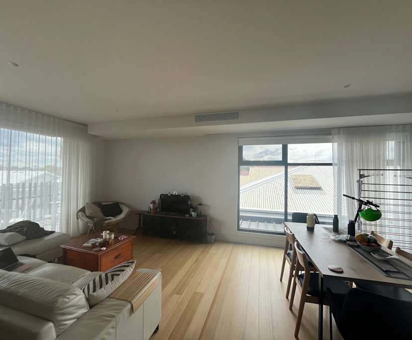 Whole property with 2 rooms for rent