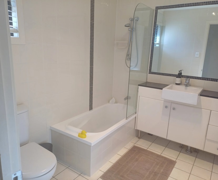 $360, Share-house, 3 bathrooms, Hamilton QLD 4007