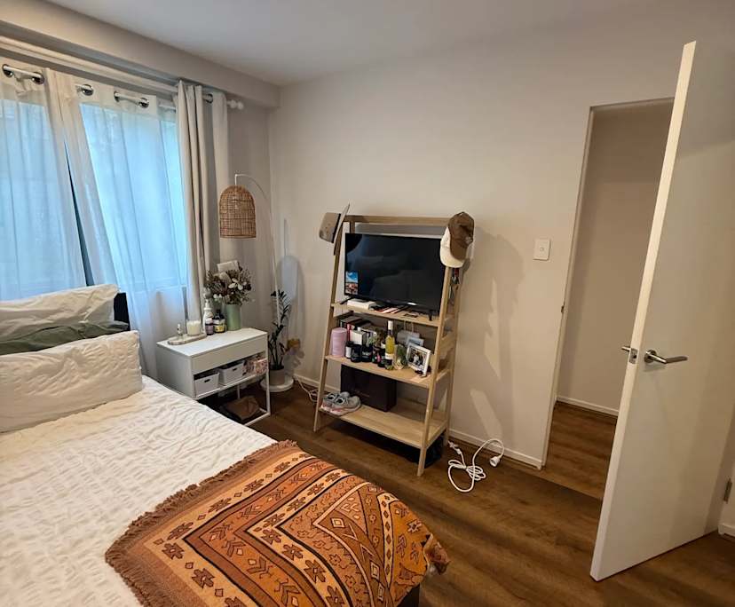 $350, Flatshare, 2 bathrooms, Palmyra WA 6157