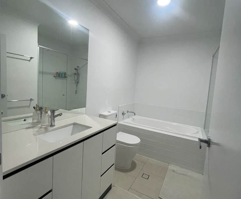 $800, Whole-property, 3 bathrooms, Coomera QLD 4209