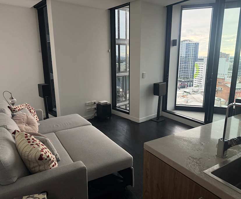 Whole property with 2 rooms for rent