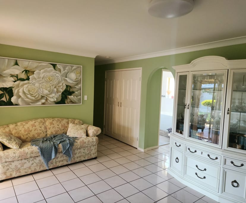 $300, Share-house, 3 bathrooms, Banora Point NSW 2486