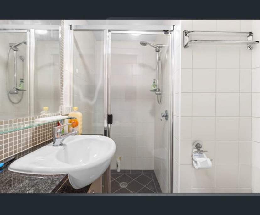 Furnished room with own bathroom