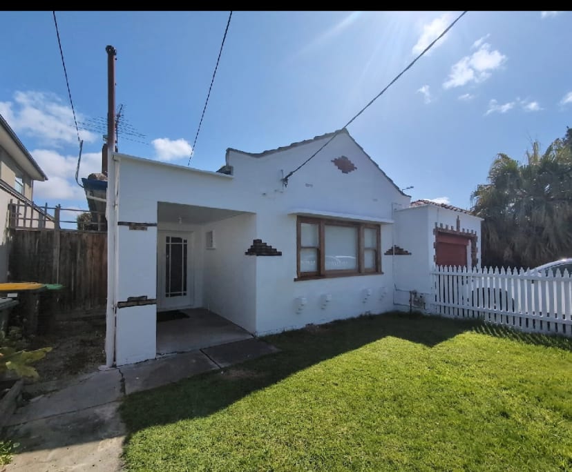 Room in a share house