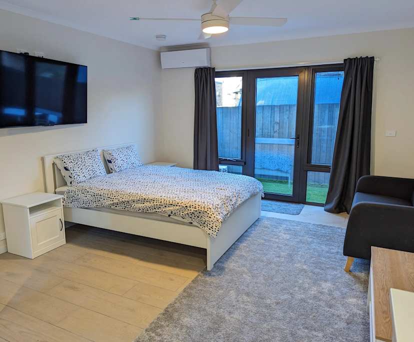 Furnished room with ensuite in a share house