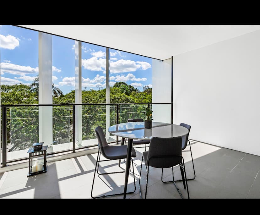 $450, Flatshare, 2 bathrooms, Toowong QLD 4066